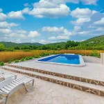 2 Bedroom Awesome In 公寓