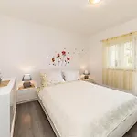 2 Bedroom Awesome In 公寓
