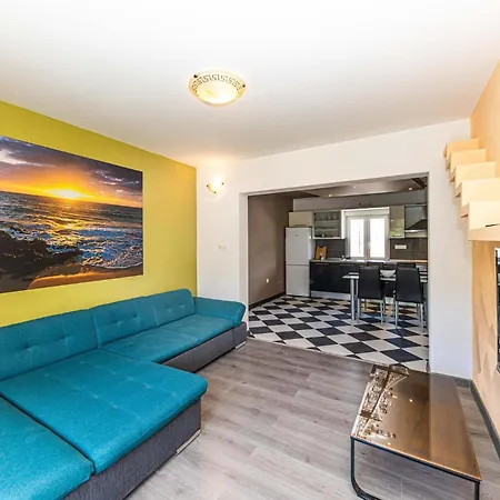 Lovely In With Wifi Apartment