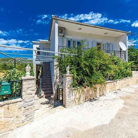 Lovely In With Wifi Apartment